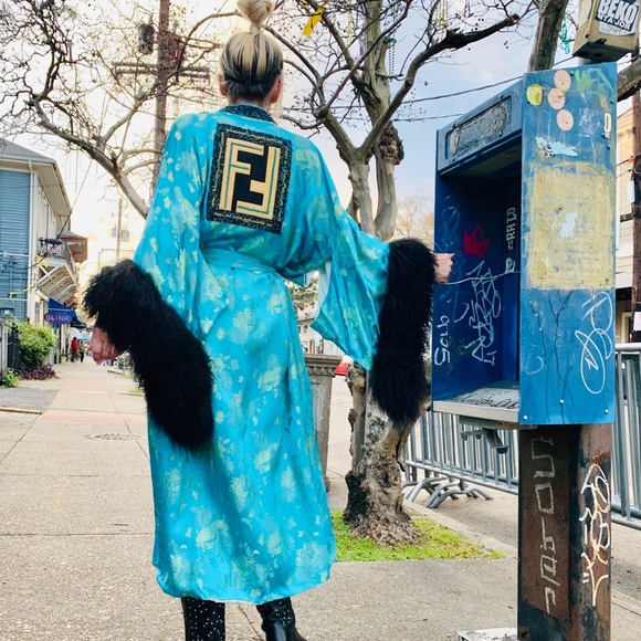 Meet your Posher Ellen - Picture 8 of 8